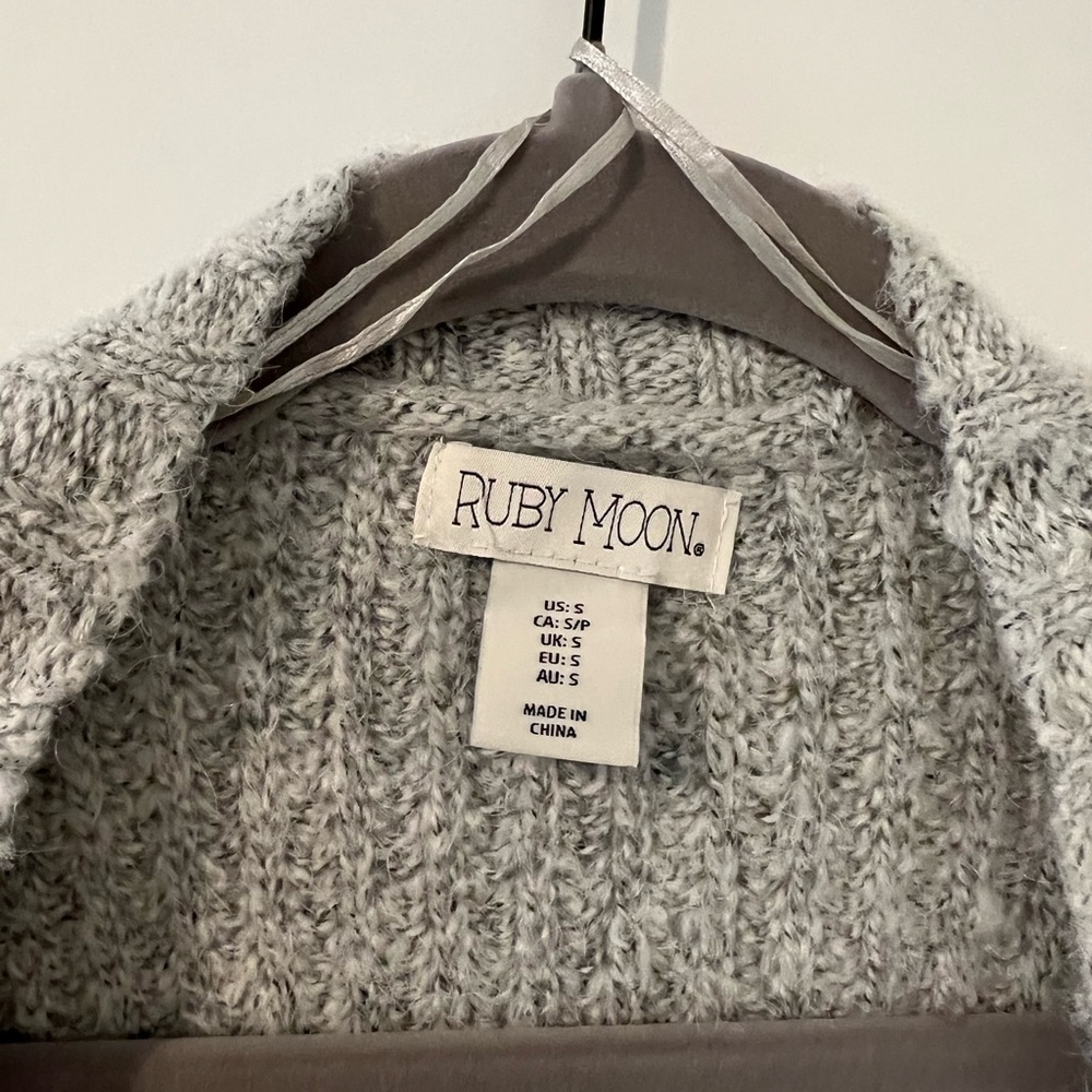 Gray Ribbed Cardigan - Picture 3 of 4